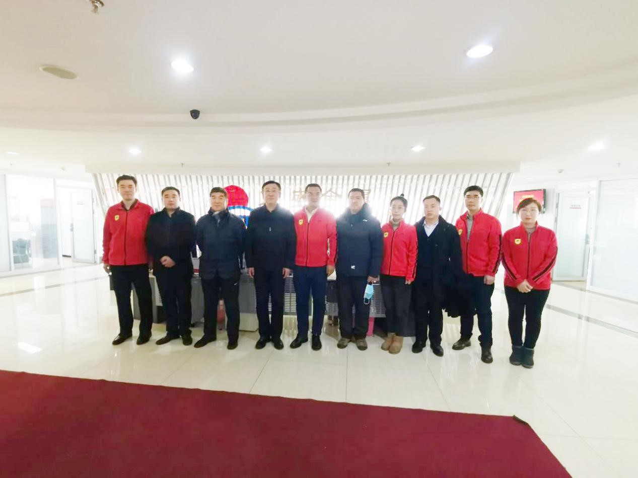 Zhang Chenglin, deputy director of the United Front Work Department ，and his par